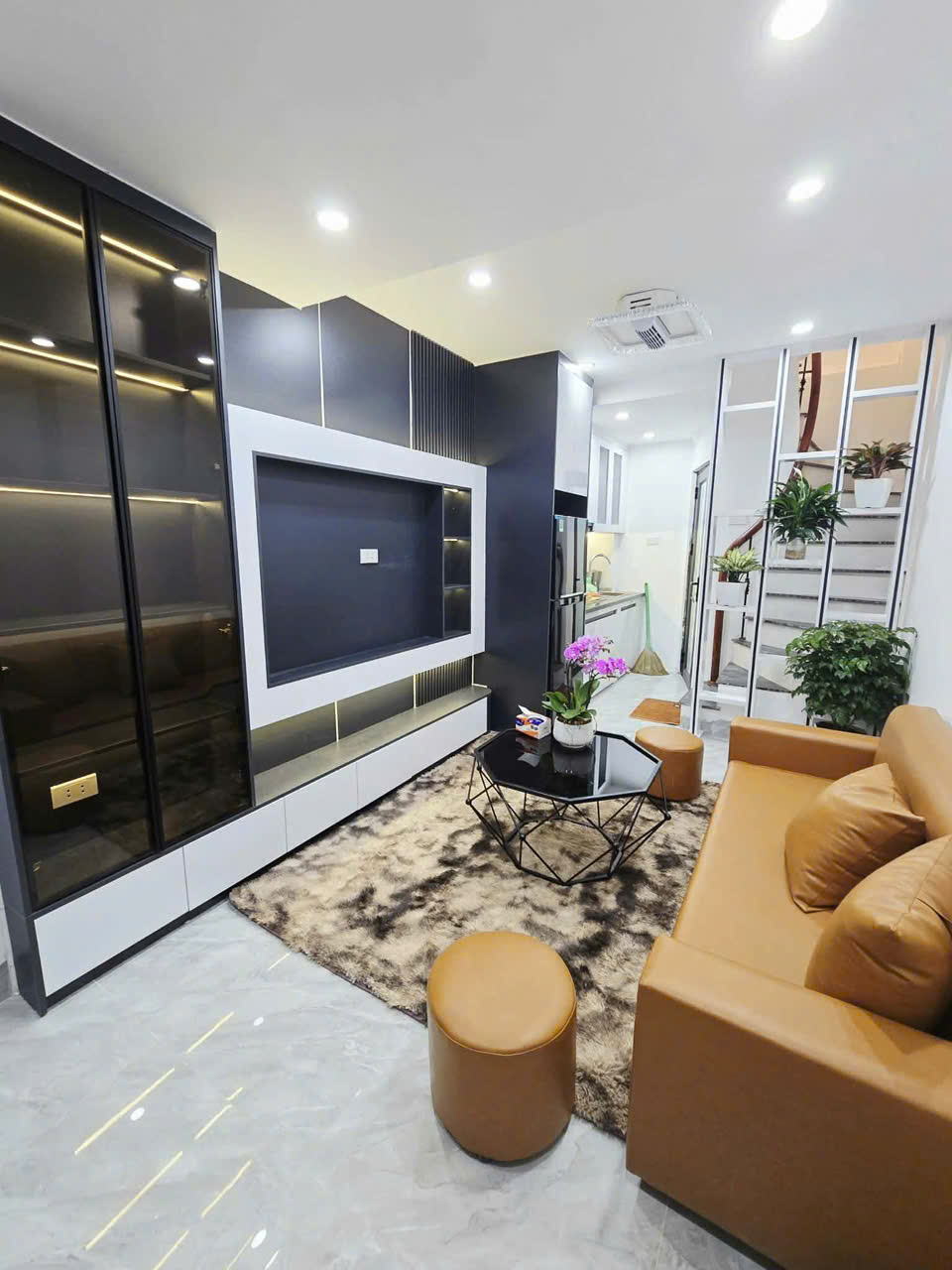 🔥 TRƯỜNG CHINH – 62M² – 6 TẦNG – MT 8.6M – 21.5 TỶ
MẶT NGÕ TO NHƯ PHỐ – Ô TÔ TRÁNH – KINH DOANH 15979487