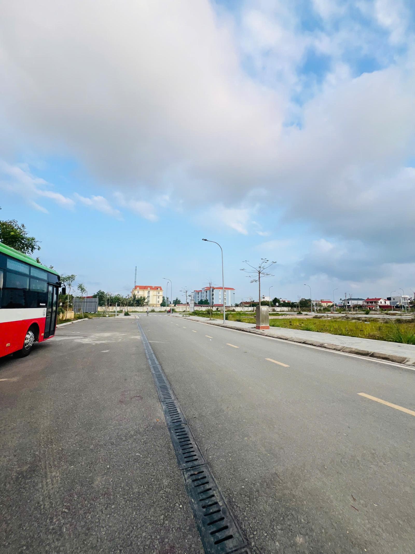 BÁN ĐẤT TĐC BÃI NGOÀI – HOA ĐỘNG – THỦY NGUYÊN – NGANG 6M – ĐƯỜNG 10M – GIÁ 4,55 TỶ 15979489