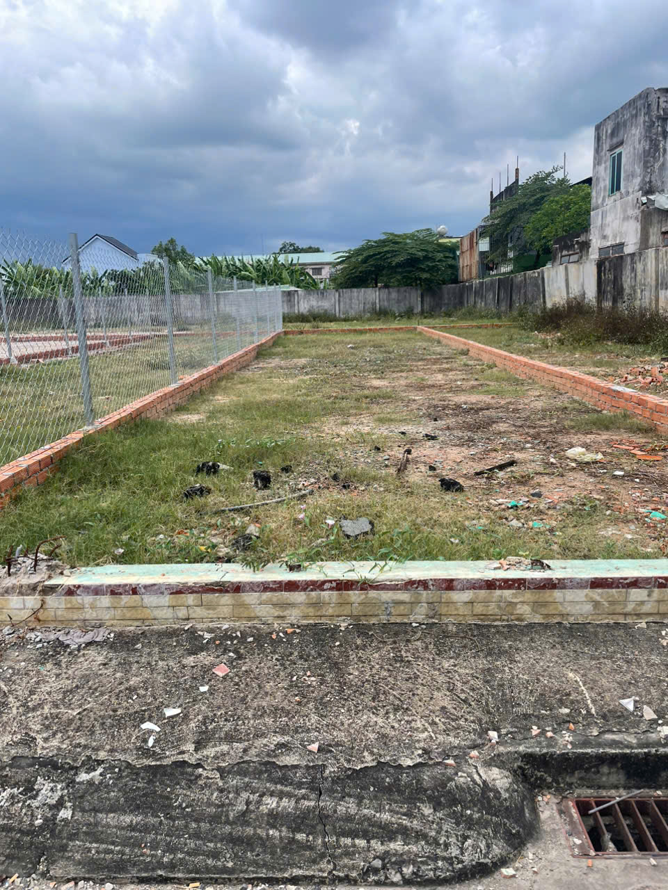 Bán đất 1300m2 giá 10 triệu/m2 Đường nhựa 6m Bà Điểm 5 15979492