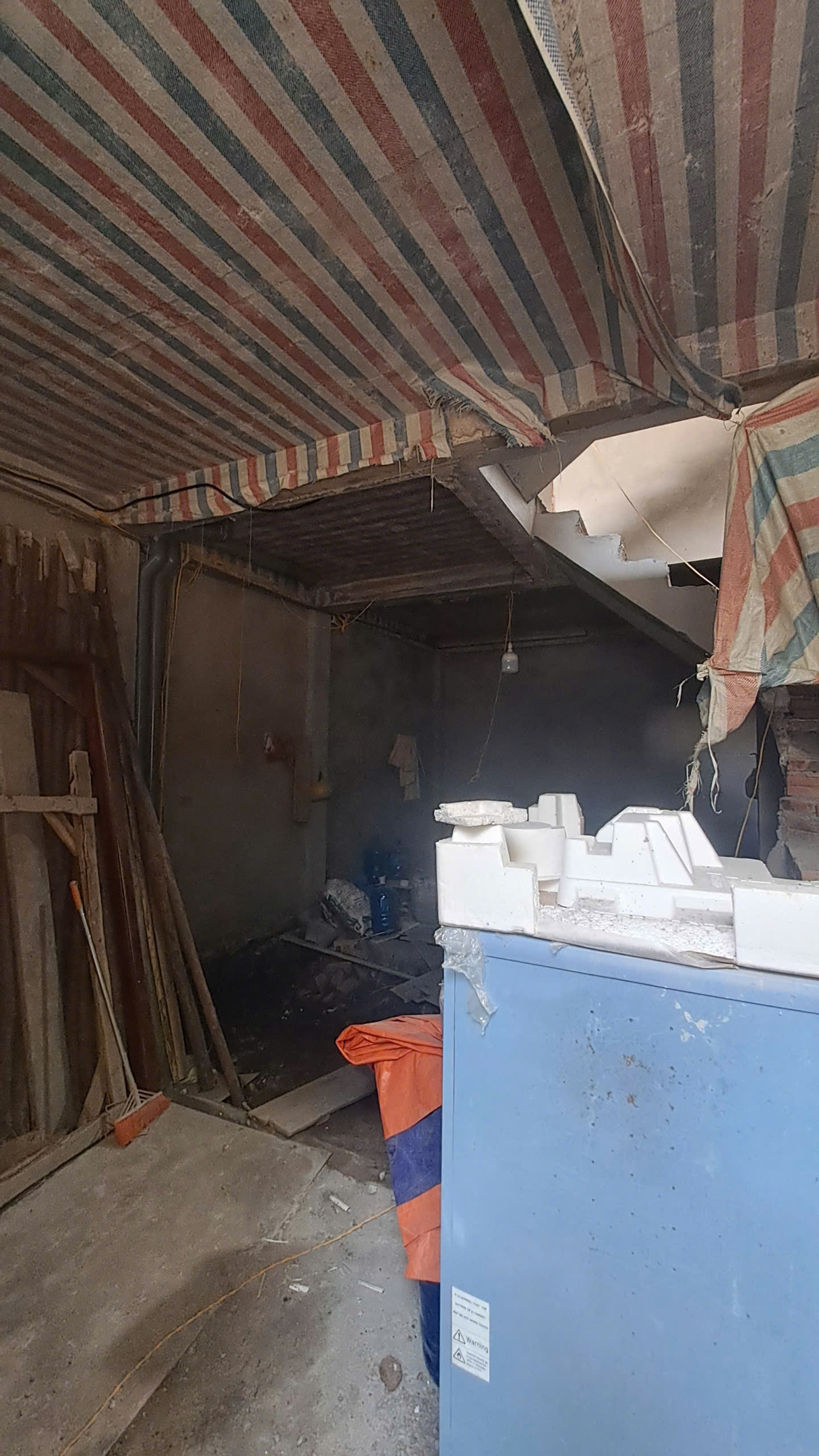 BÁN NHÀ XÓM ĐÌNH  VĨNH NINH  40m²  5 TẦNG  3 PHÒNG NGỦ 5.95 TỶ 15979502