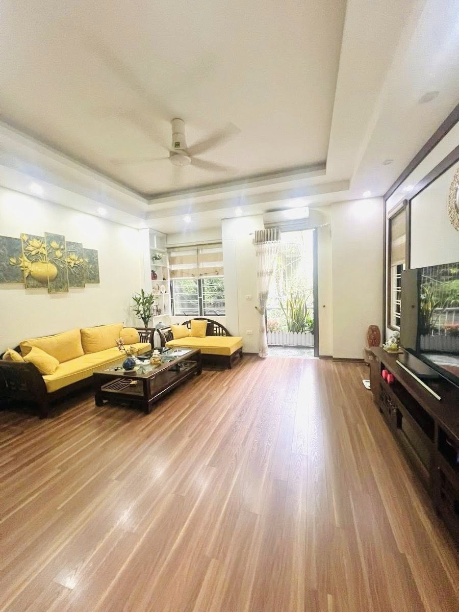 Bán nhà 6 tầng thang máy phố Võ Văn Dũng, Đống Đa, ô tô vào nhà, 2 thoáng, 40m, 13.8 tỷ 15979584