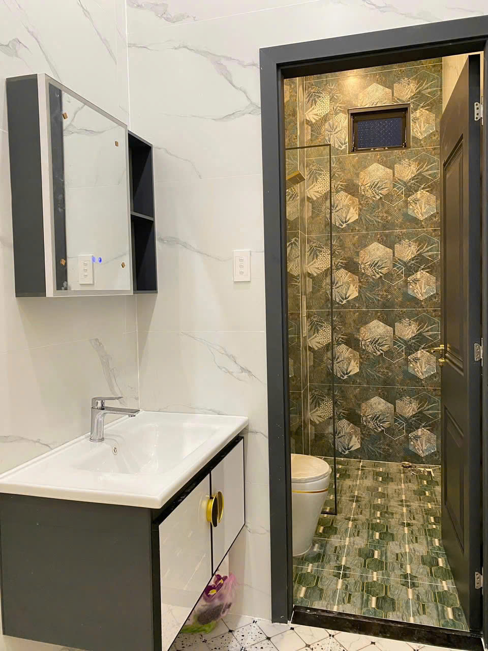 CẦN BÁN CĂN NHÀ LẦU TÂN CỔ ĐIỂN SÀN ĐÚC THẬT 100% XÃ MỸ PHONG - TP.MỸ THO - TIỀN GIANG. 15979593