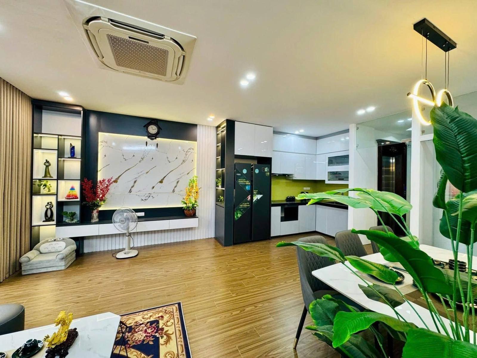 Bán nhà 5T thang máy phố Xã Đàn, Đống Đa, ô tô ngủ trong nhà, nhà xây mới, 40m, 13 tỷ 15979594