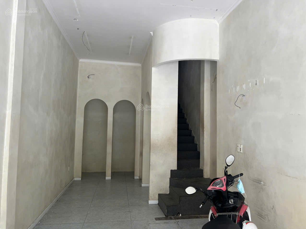 Bán nhà phố võ văn tần q3 dòng tiền 60tr/tháng, tài sản trung tâm hiếm có 15979598