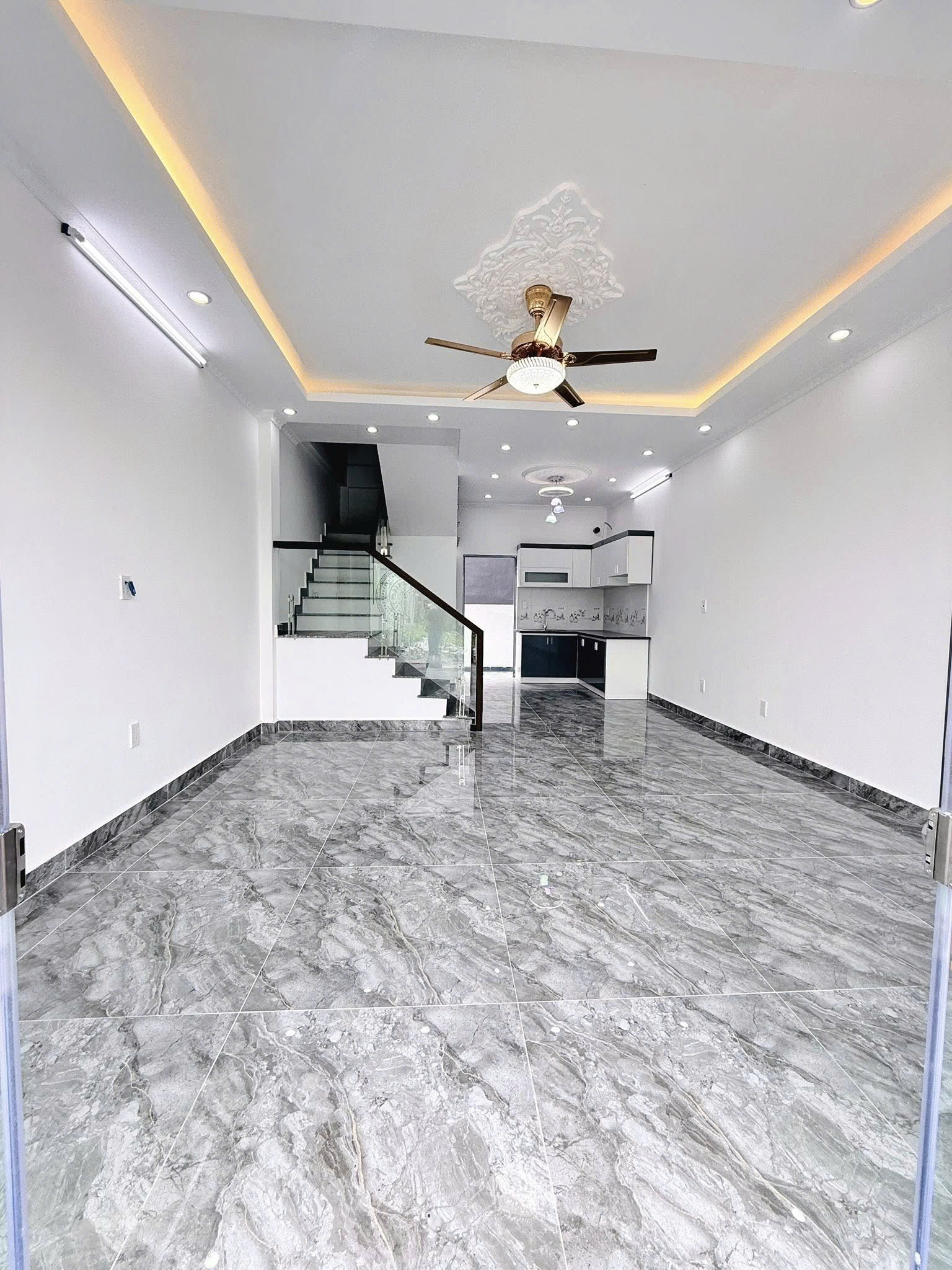 Bán Nhà 3 Tầng Mới Xây Xong Tại Tràng Cát, Hải An - Ô Tô Vào Tận Cửa - Sân Sau Thoáng - Giá Cực Tốt 15979597