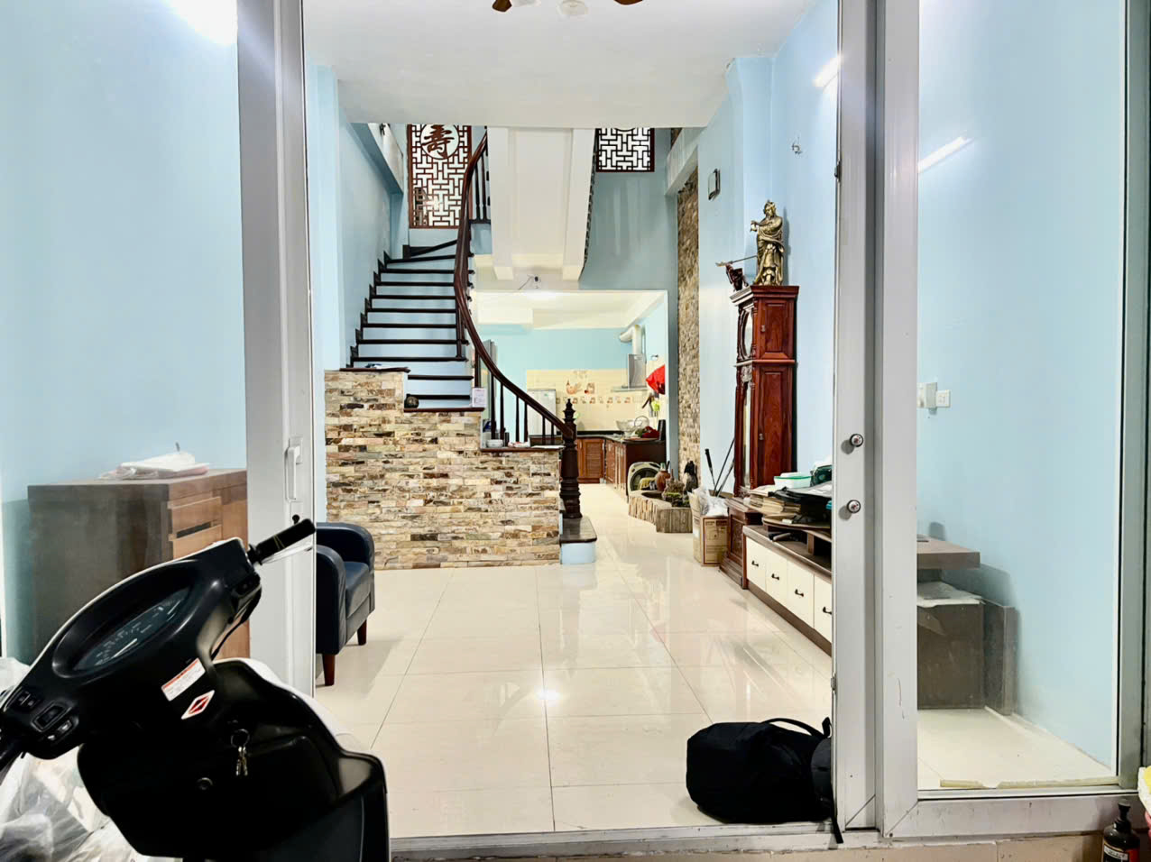 CHÍNH CHỦ CHO THUÊ NHÀ NGUYÊN CĂN 3 TẦNG NGÃ TƯ KIM MÃ- NGUYỄN CHI THANH,GIẢNG VÕ, HÀ NỘI 15979604