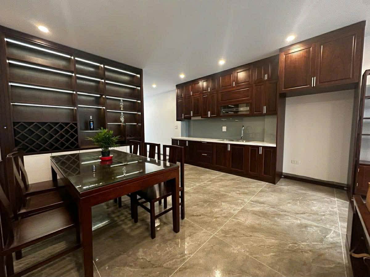 nhà đẹp, phân lô Lâm Hạ, ôtô tránh, gara 7 chỗ, thang máy, full nội thất 15979609