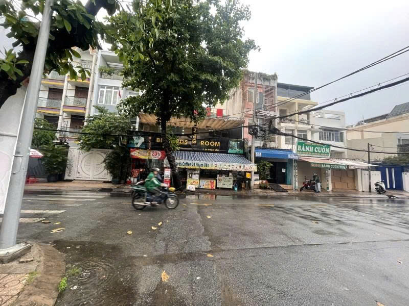 Bán nhà Mặt tiền Phạm Vấn - gần Nguyễn Sơn, 10x29m, 2 tầng - 1 đời chủ - tiện xây, 42 tỷ. 15979627