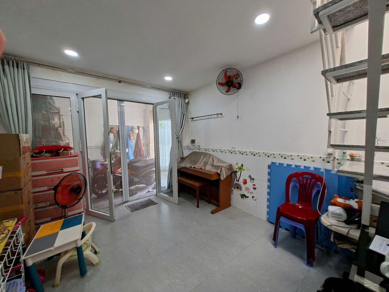 Q7 _ SÁT BÊN LOTTE MART _ ĐƯỜNG  LÊ VĂN LƯƠNG 15979676