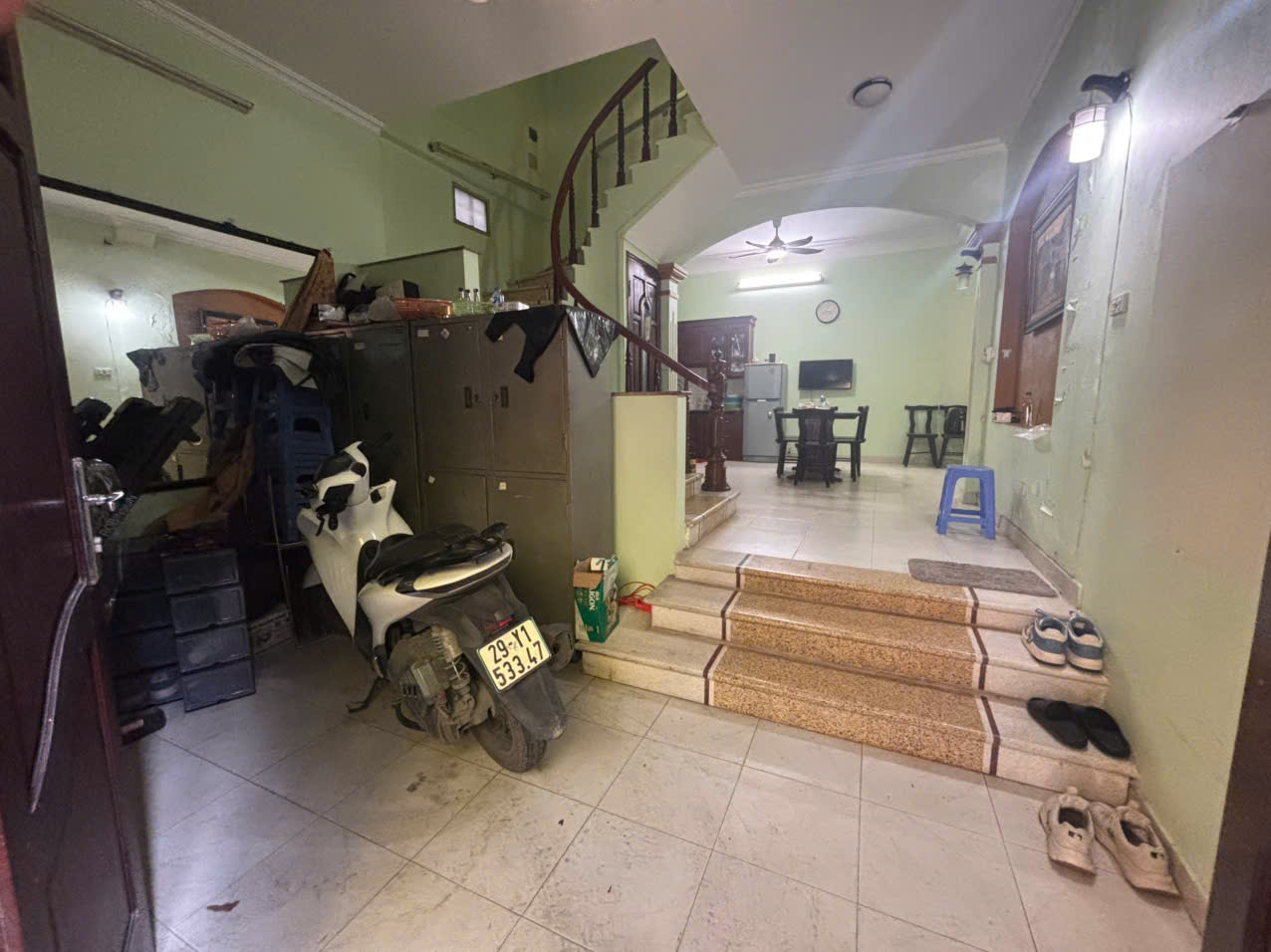 CHÍNH CHỦ cần bán gấp nhà lô góc, 3 tầng -  Trung tâm Đống Đa, phố Đặng Văn Ngữ - Full nội thất 15979724