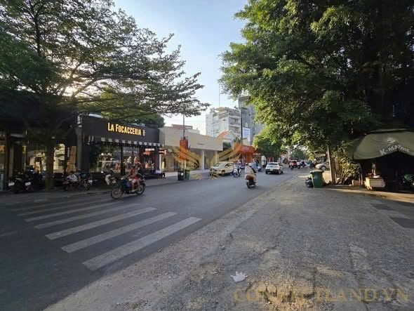 SANG NHƯỢNG QUÁN MẶT TIỀN THẢO ĐIỀN – VỊ TRÍ ĐẸP, VÀO LÀ KINH DOANH NGAY 15979741