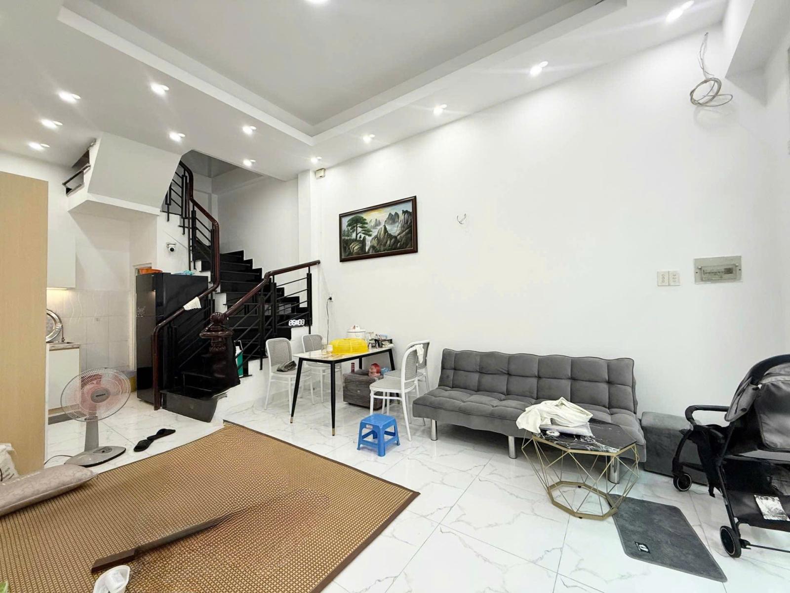 NHÀ ĐẸP CHÍNH CHỦ LÕI TRUNG TÂM – GIÁP Q.1 Q.3 – SỔ NỞ HẬU – 6.7 TỶ 15979838