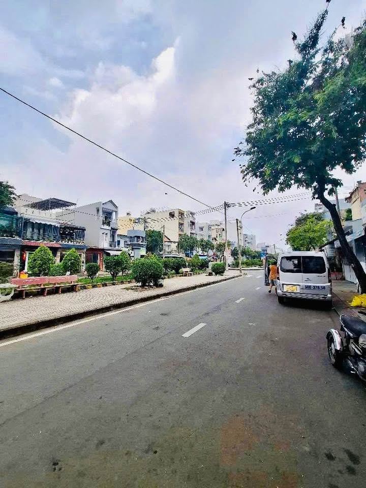 MẶT TIỀN ĐƯỜNG 30M CÓ LỀ – ĐỐI DIỆN CÔNG VIÊN – SẴN DÒNG TIỀN – 73M CHỈ 8.2 TỶ 15979839