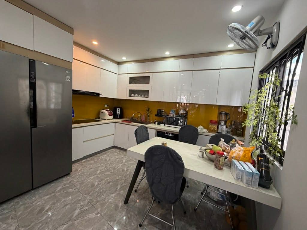 nhà đẹp mặt hồ Ngọc Lâm , gara, kinh doanh, ôtô đỗ cửa 15979882
