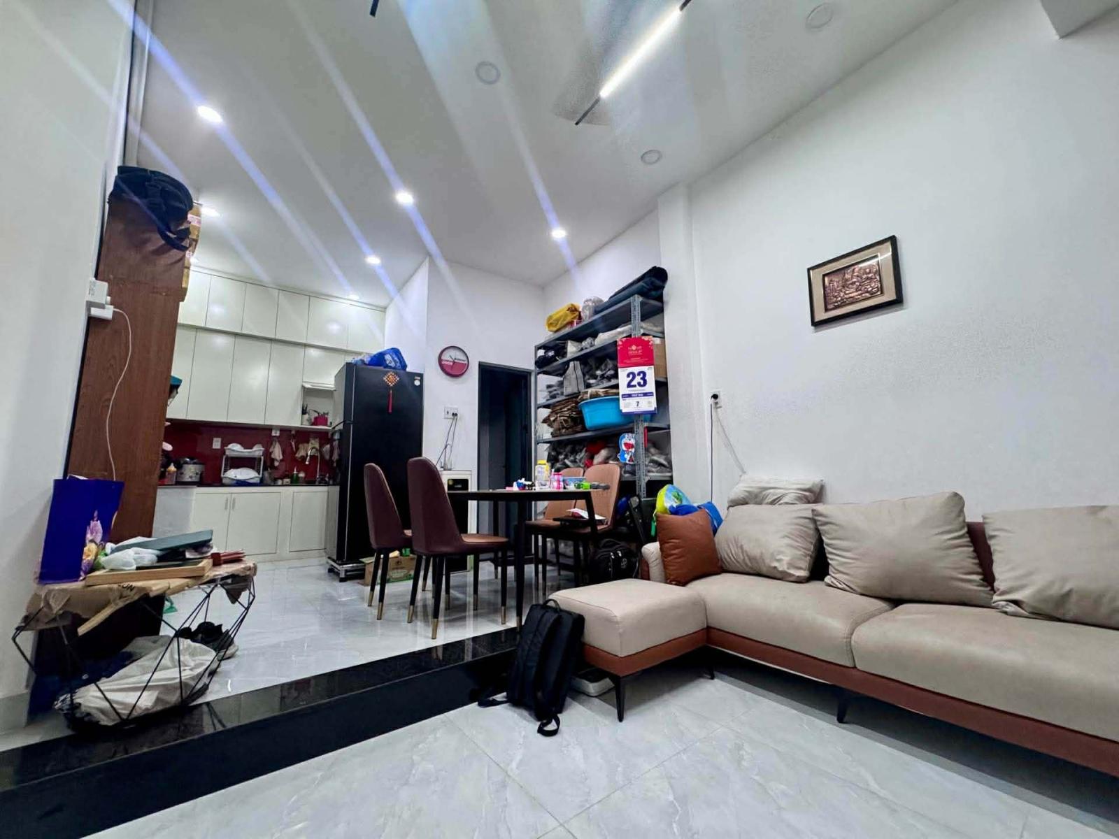 Bán gấp nhà Bình Thạnh 3 tầng Vạn Kiếp . Hạ giá 15979893