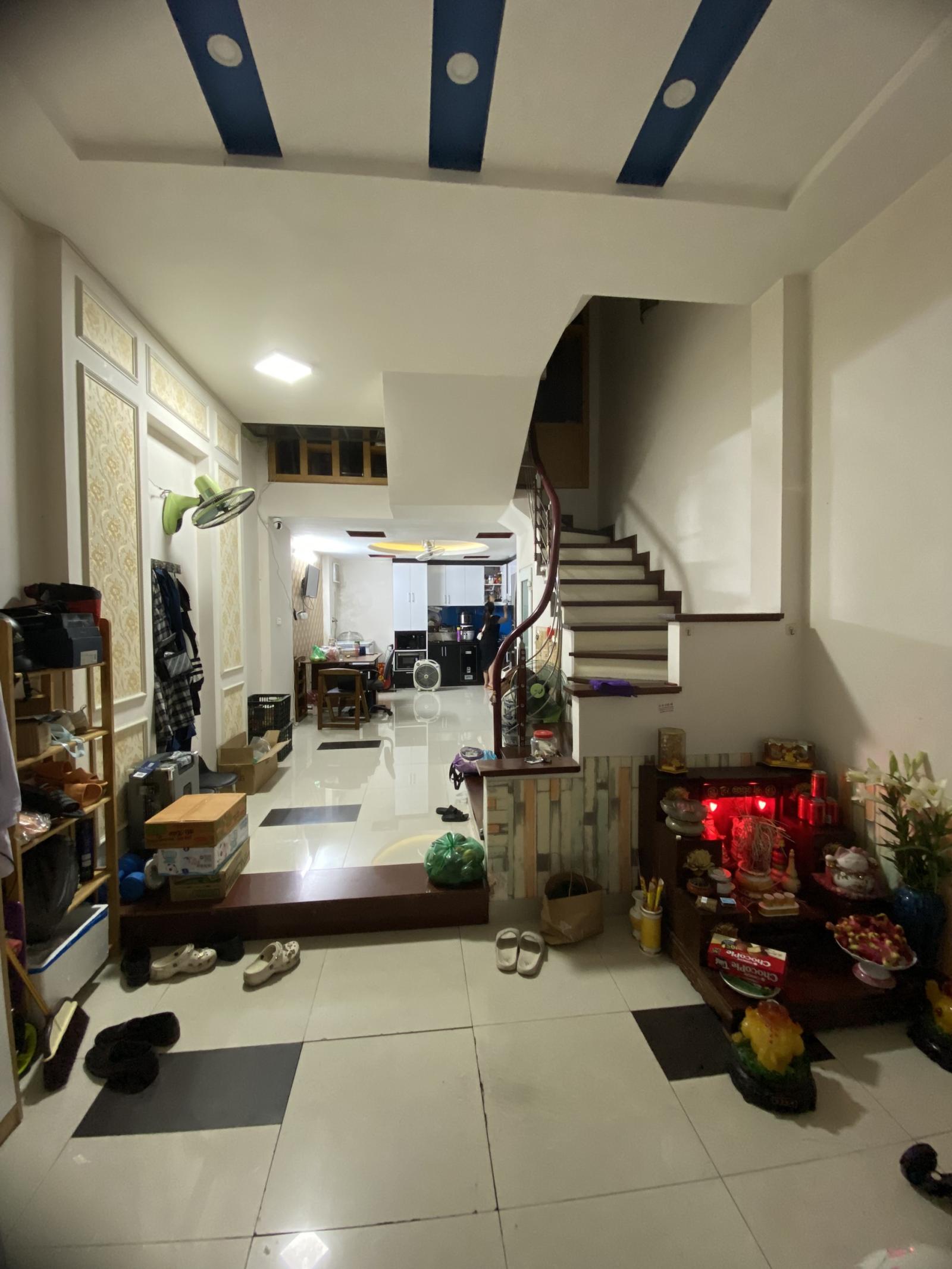 NHANH!BÁN NHÀ DÂN XÂY DOÃN KẾ THIỆN, PHẠM VĂN ĐỒNG,OTO QUA NHÀ,DT:37mx5T,MT:5m,9ty 15979895