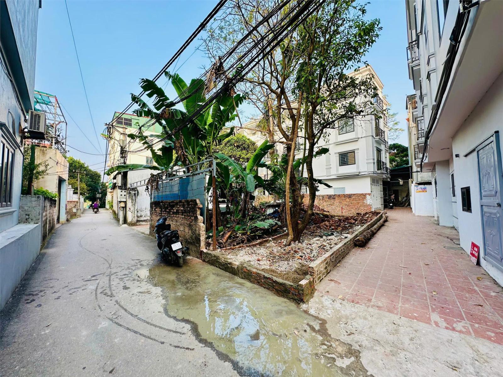 ĐẤT LÔ GÓC ĐẸP - GIÁ TỐT - Vị Trí Đắc Địa Tại TDP An Thắng, Phường Chương Mỹ, Hà Nội 15979902