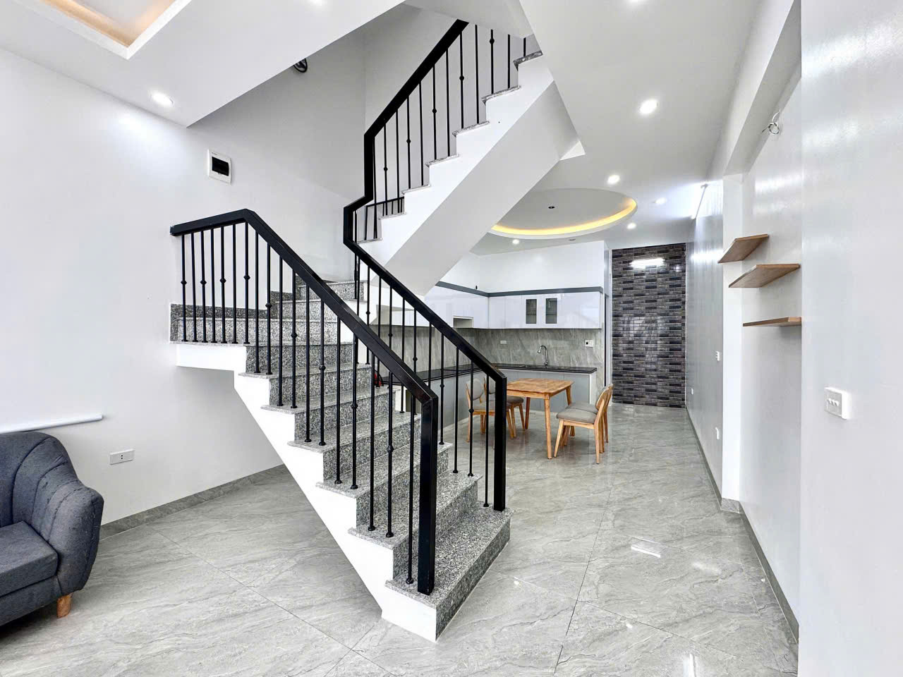 nhà ngõ 355 Chợ Hàng cũ - lê chân 15979937