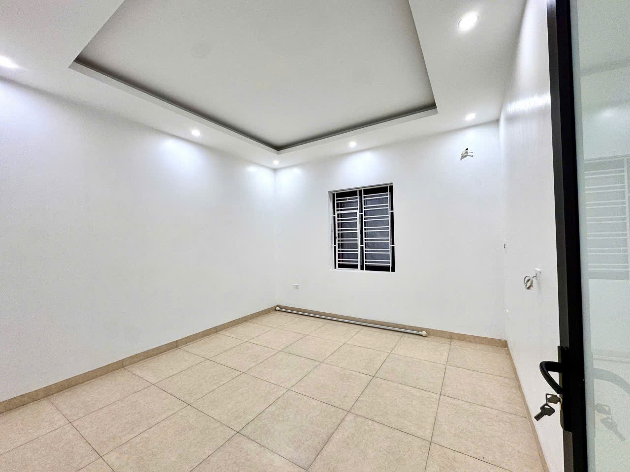 nhà ngõ 355 Chợ Hàng cũ - lê chân 15979937