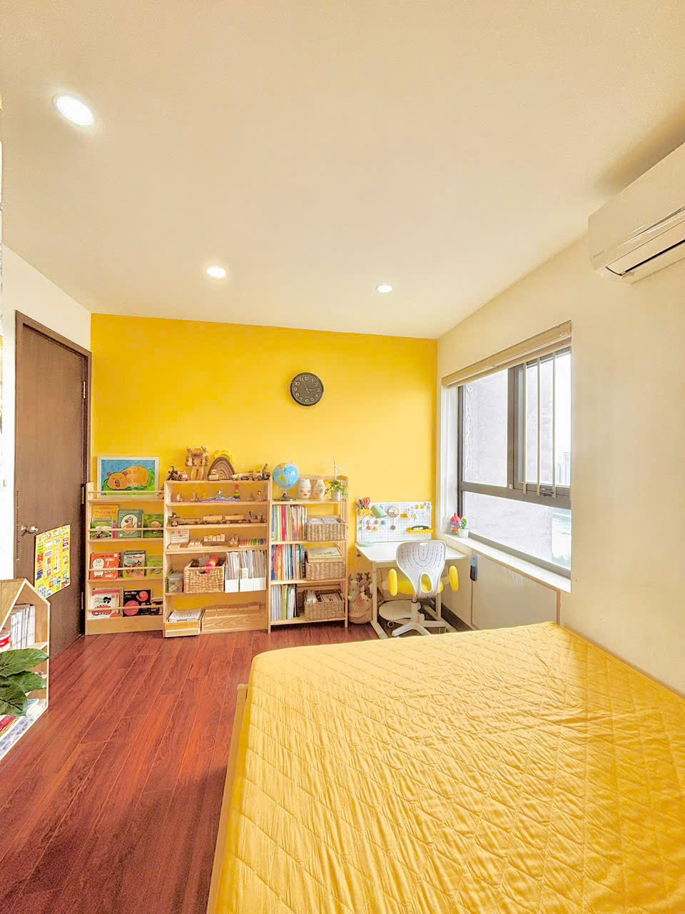 Chính chủ bán gấp căn hộ chung cư OSAKA COMPLEX 71m2 - 2PN, 2WC - Tầng cao, view hồ Linh Đàm 15979977