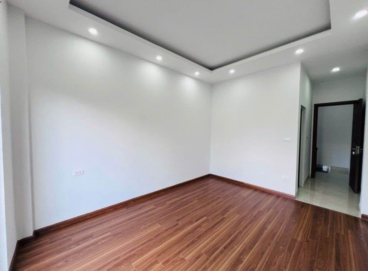 CẦN BÁN NHÀ YÊN BỆ HOÀI ĐỨC 5 TẦNG NHÀ MỚI  15980004