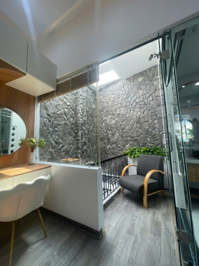 ♥ HomeStay Hoàng Diệu gần Nguyễn Văn Linh 69m2, 3 tầng mới, nhỉnh 6 tỷ 15980035