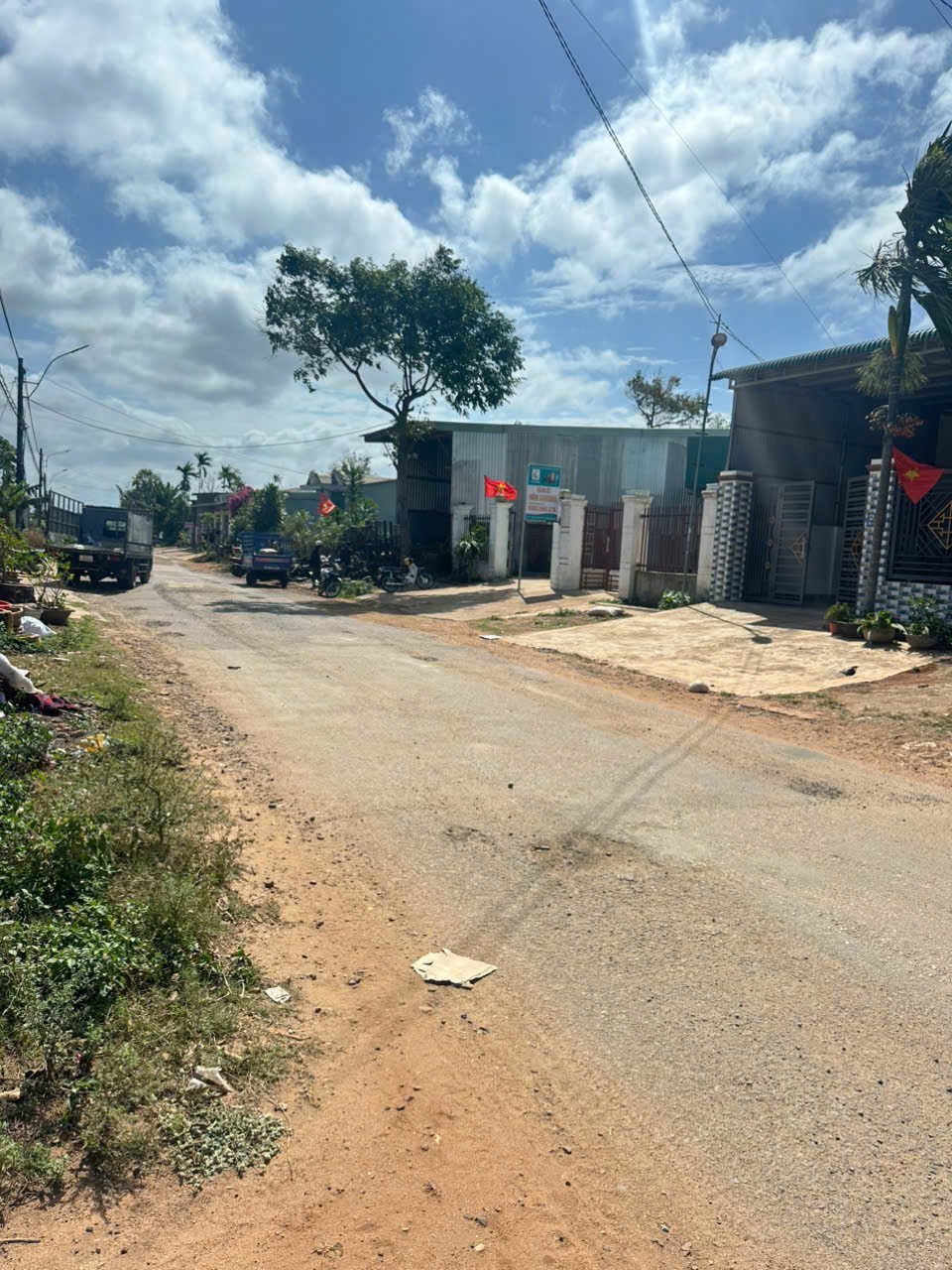 ĐẦU TƯ SINH LỜI - Bán Lô Đất Đẹp Tại Tổ 2 Xã Mang Yang, Gia Lai 15980040