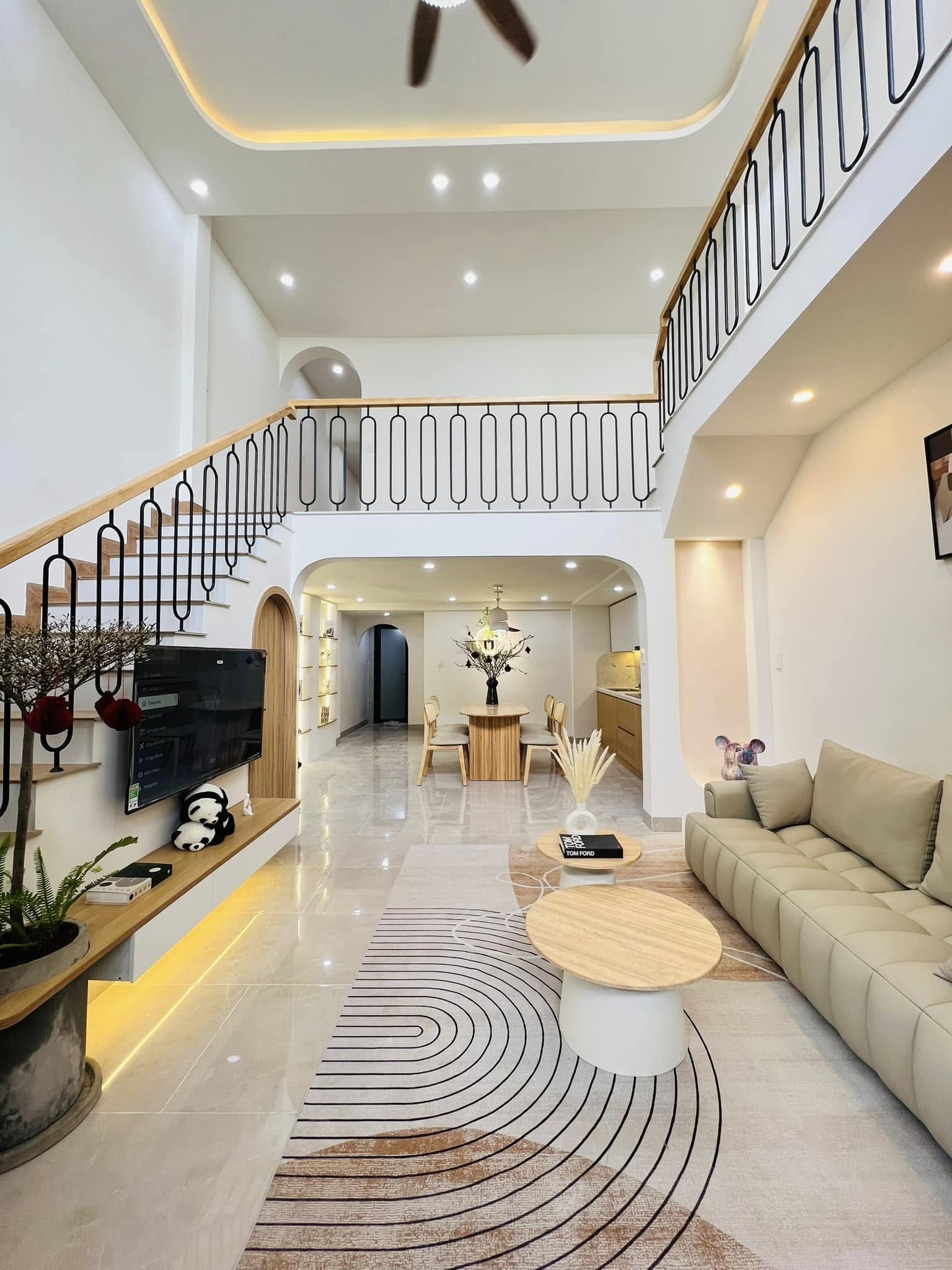 ♥ Kiệt 3m thẳng thông Lê Độ, gần Siêu Thị, 70m2, ngang 5m, 2 tầng 3PN, hơn 5 tỵ 15980043