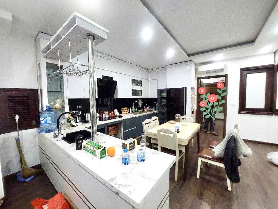 Giảm chào 1 tỉ! Bán nhà mặt phố Trung Phụng, 50m2, 8 tầng, mặt tiền 4.2m, 33.5 tỷ, KD đỉnh 15980049