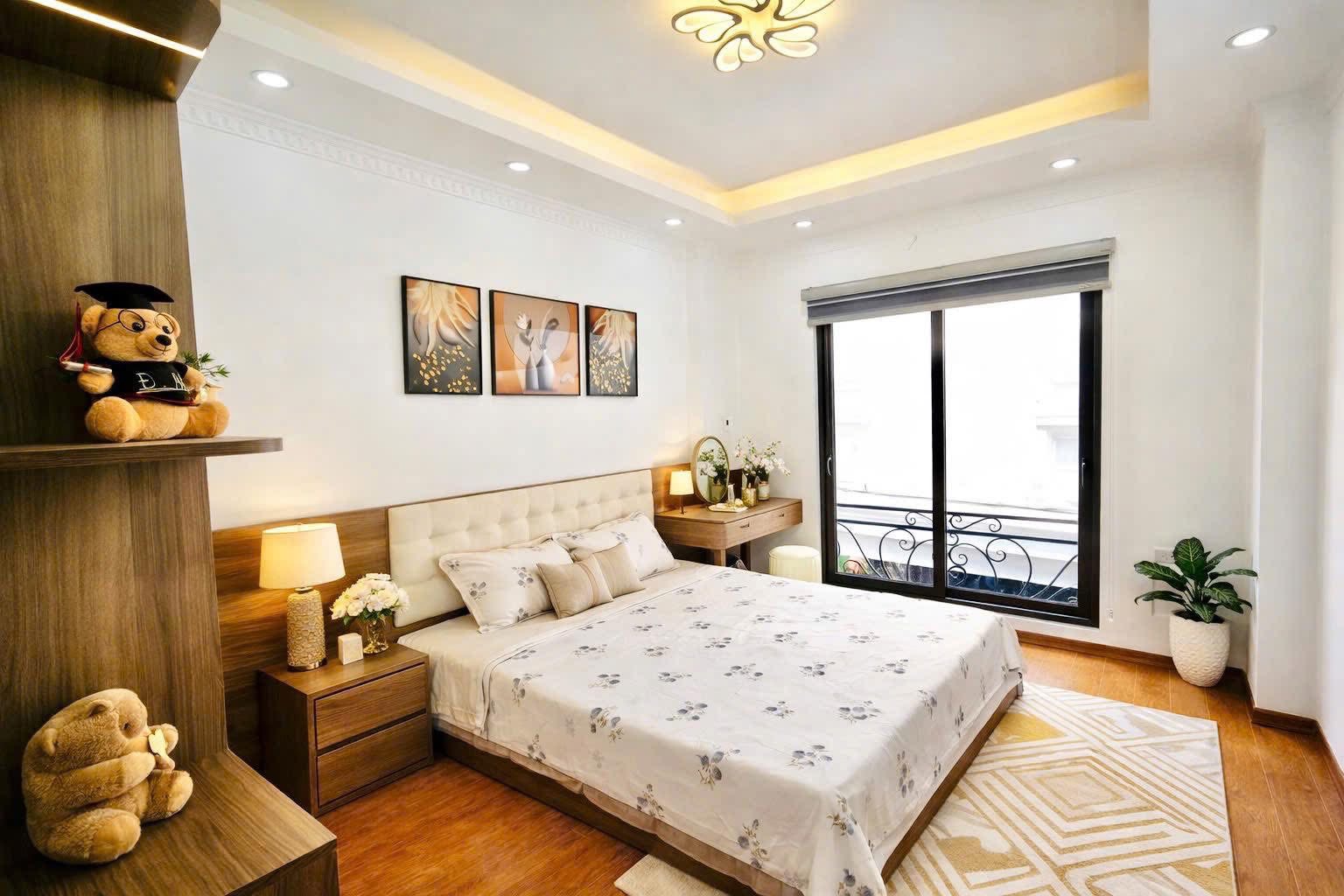 Bán nhà phố Hào Nam, Đống Đa, ngõ nông, nhà xây mới, 41m, 5 tầng thang máy, 12.8 tỷ 15980145