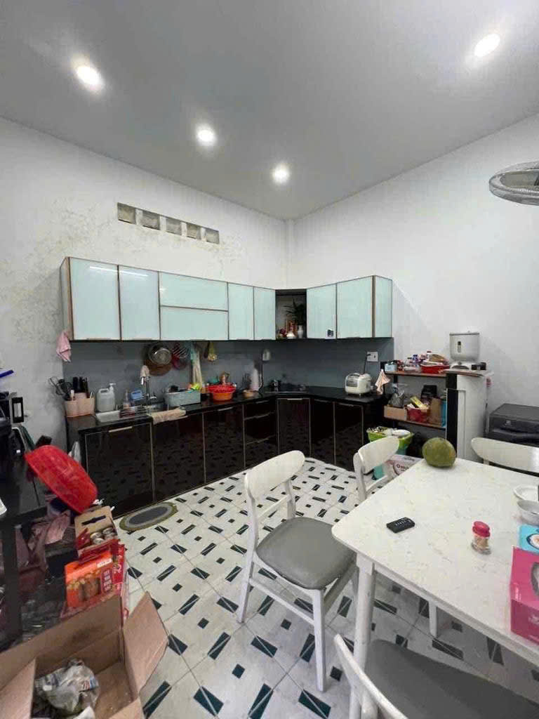 BÁN NHÀ KHU BÀN CỜ PHƯỚC HÒA – ĐƯỜNG NHỊ HÀ, NHA TRANG – NGANG NỞ HẬU 11,2M 15980150