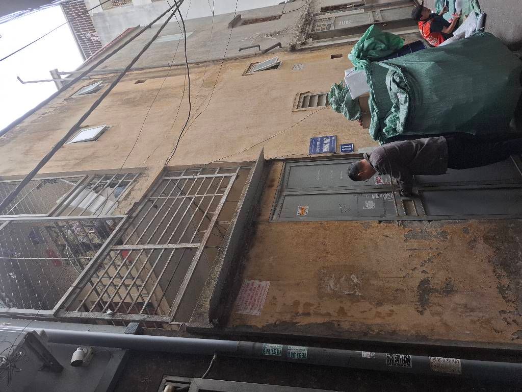 B.Á.N NHÀ PHÙNG KHOANG 81M – 2 TẦNG – 8 PHÒNG CHO THUÊ – NGÕ NÔNG – GẦN Ô TÔ TRÁNH – 15.95 TỶ 15980190