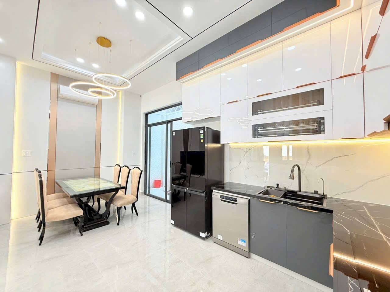 SIÊU PHẨM MỚI HOÀN THIỆN CÓ THANG MÁY - KDC OMELY ĐƯỜNG ĐÀO TÔNG NGUYÊN, NHÀ BÈ - GIÁ 9,6 TỶ 15980196