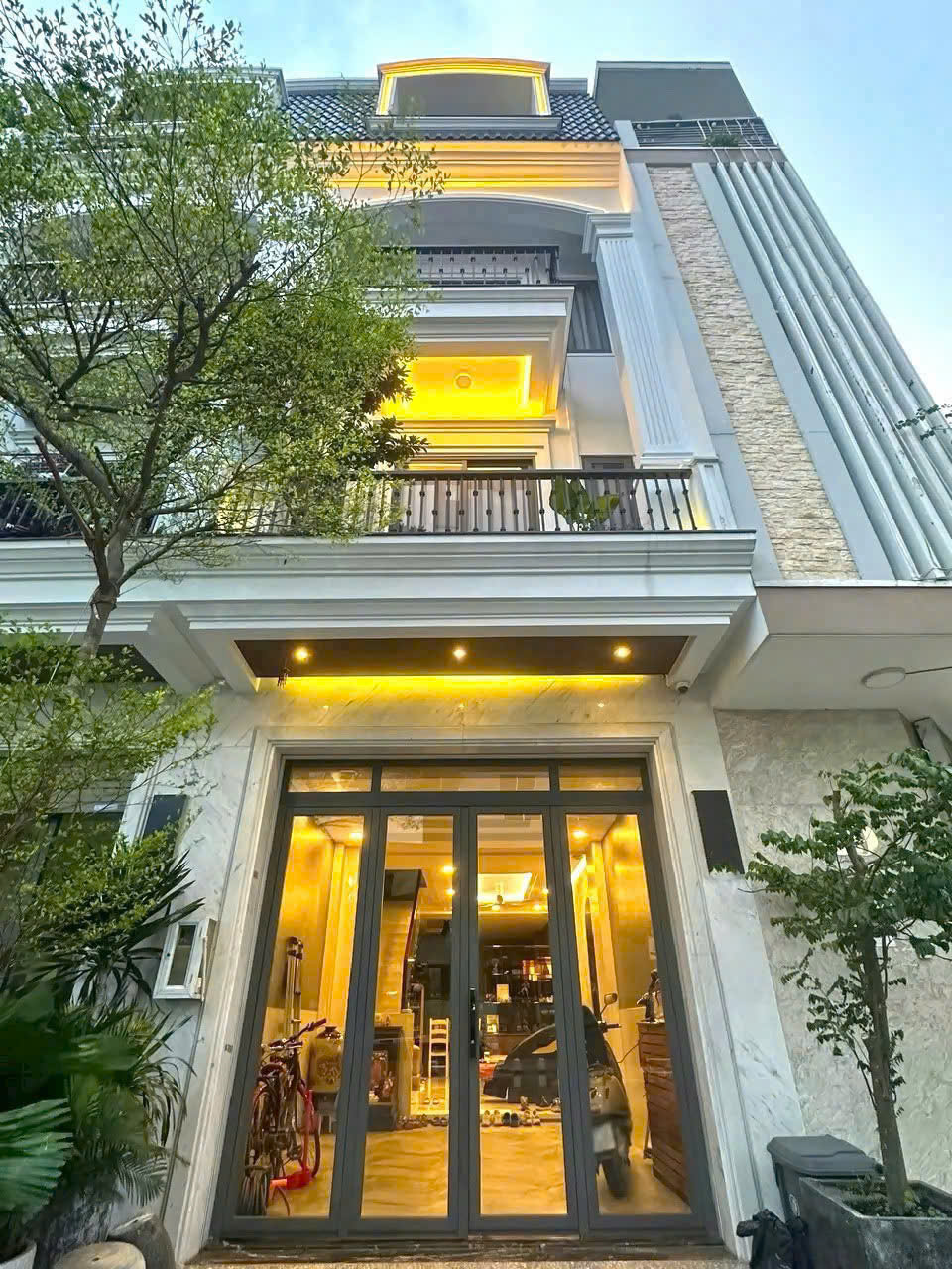 NHÀ PHỐ ĐẸP - MẶT TIỀN ĐƯỜNG SỐ, LIỀN KỀ PHÚ MỸ HƯNG, QUẬN 7 - GIÁ HIẾM 13,2 TỶ 15980205