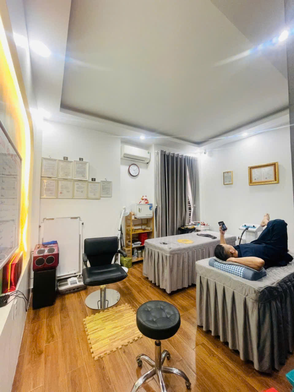 Nhà mặt đường Đông Khê - 61m 4 tầng - vị trí đẹp - Mặt tiền 4.5m 15980222