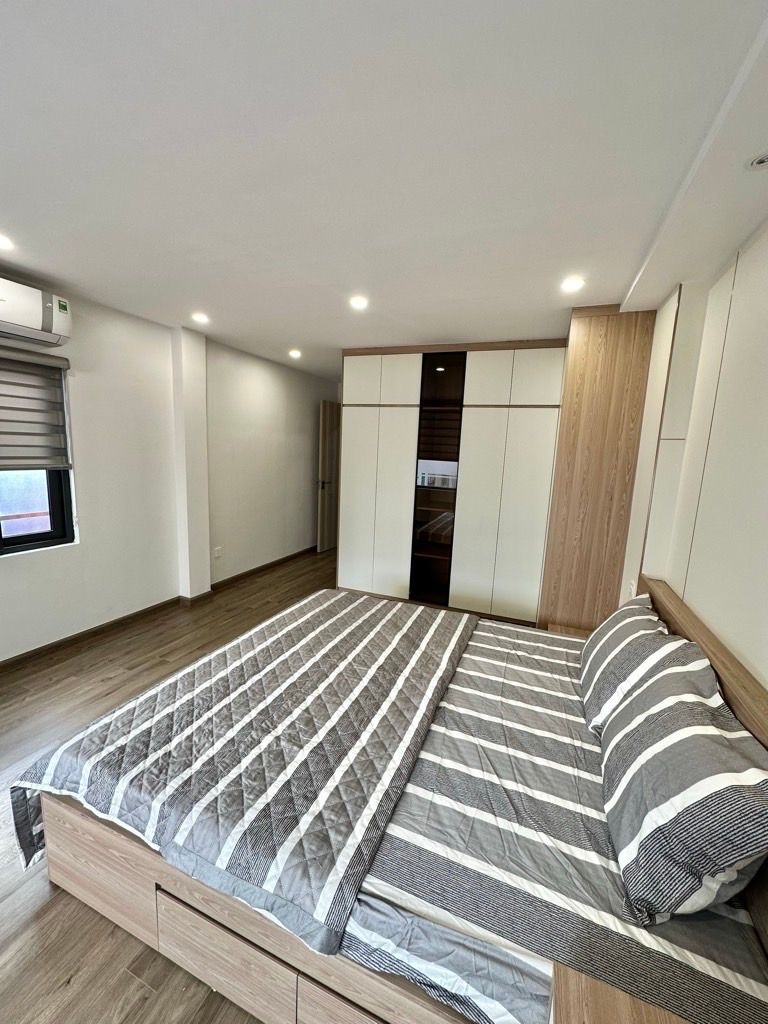 kim mã DT 40m x6 tầng thang máy,lô góc,10m ra mặt phố giá 16,5 tỷ 15980224