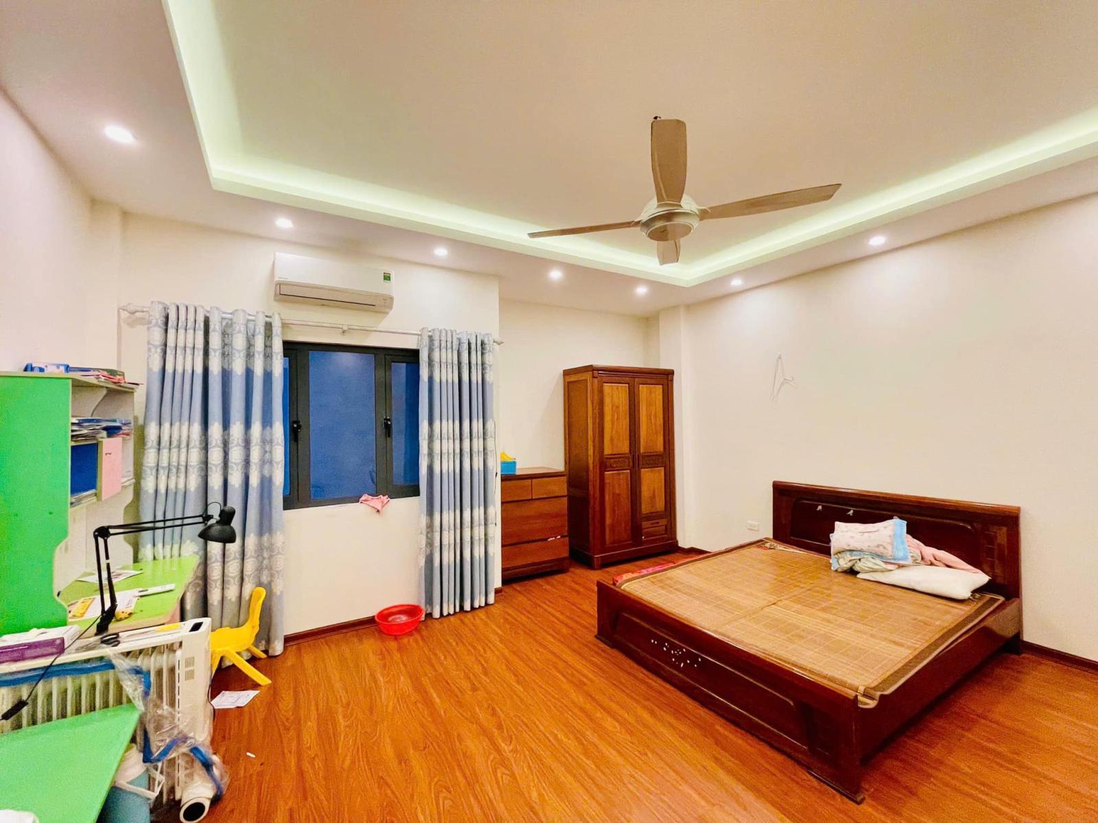 BÁN NHÀ NGỌC HÀ 50M 4 TẦNG MẶT TIỀN 4,5M 14 TỶ 15980232