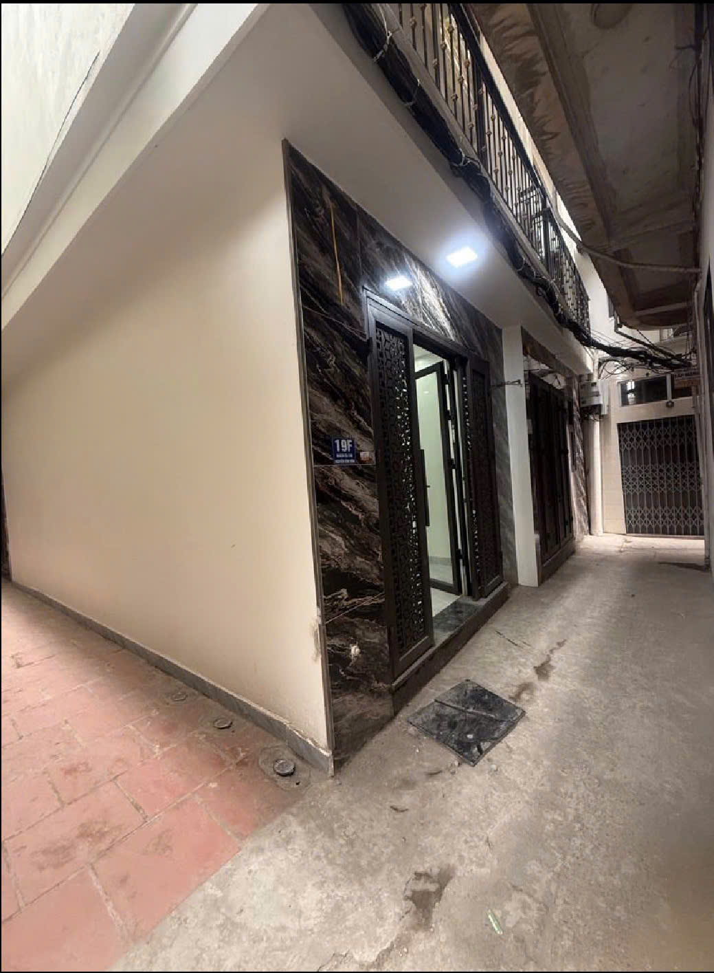 NHỈNH 8.x TỶ SIÊU PHẨM NHÀ MỚI - LÔ GÓC - TRUNG TÂM HAI BÀ TRƯNG - MINH KHAI 5 TẦNG 3 NGỦ ( CÓ 15980252