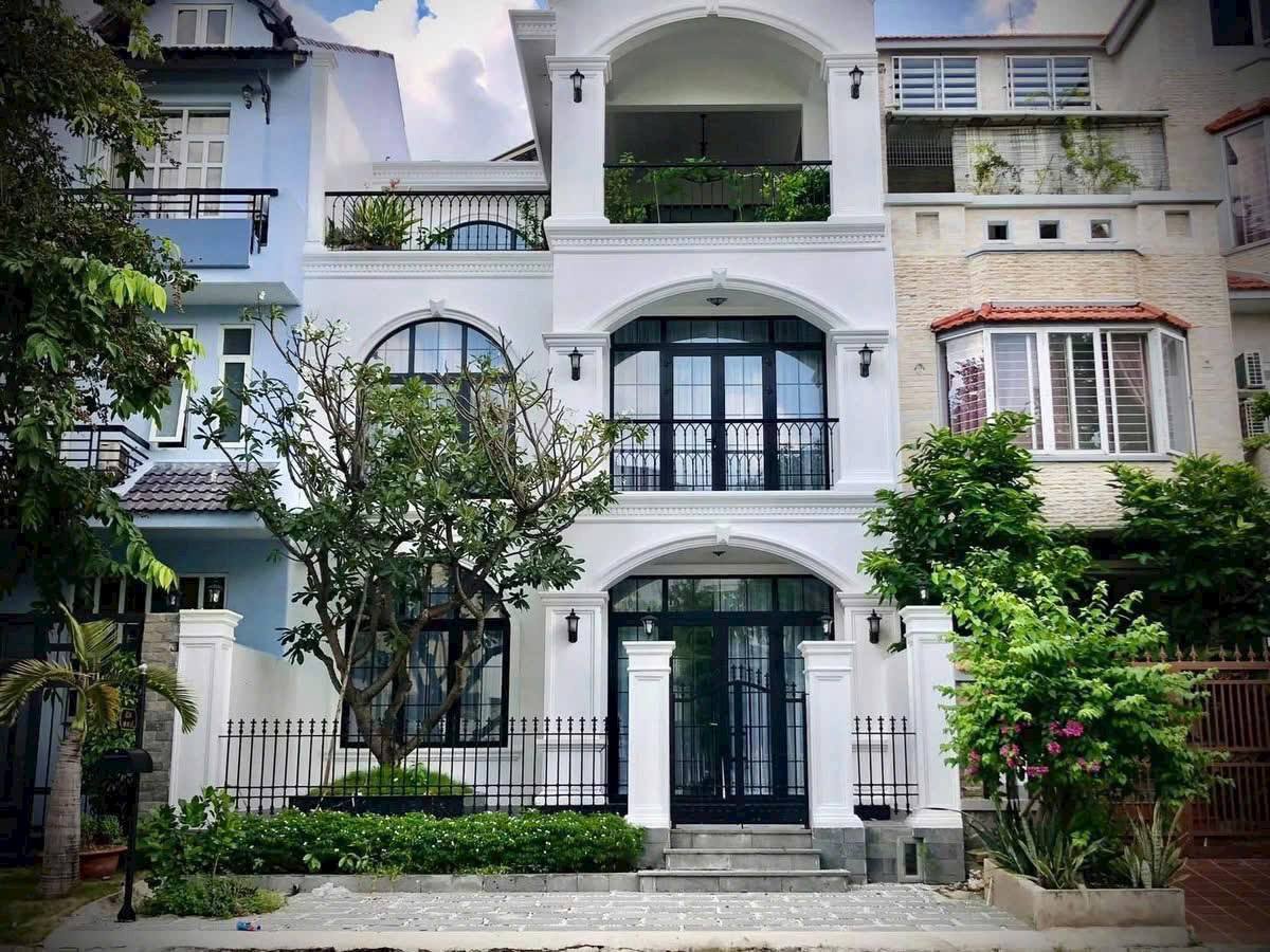 BIỆT THỰ NAM ĐÔ - PHÚ MỸ HƯNG, QUẬN 7 - HẦM RIÊNG - KHU VIP - CHỈ CÒN 56 TỶ 15980256