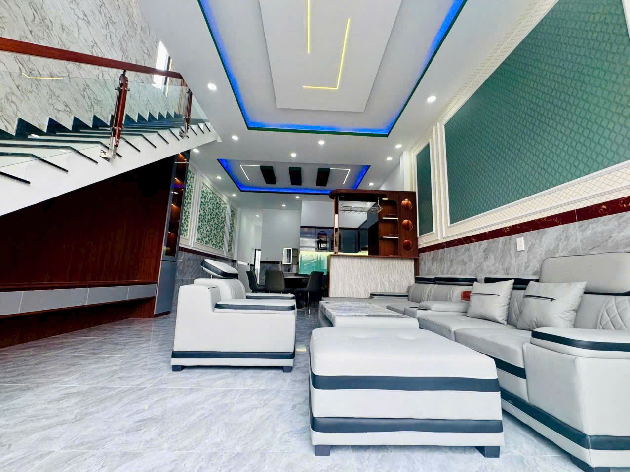 Cần Bán Căn nhà vị trí trung tâm ngã ba Mỹ Hạnh, Đức Hòa, Long An. 15980356