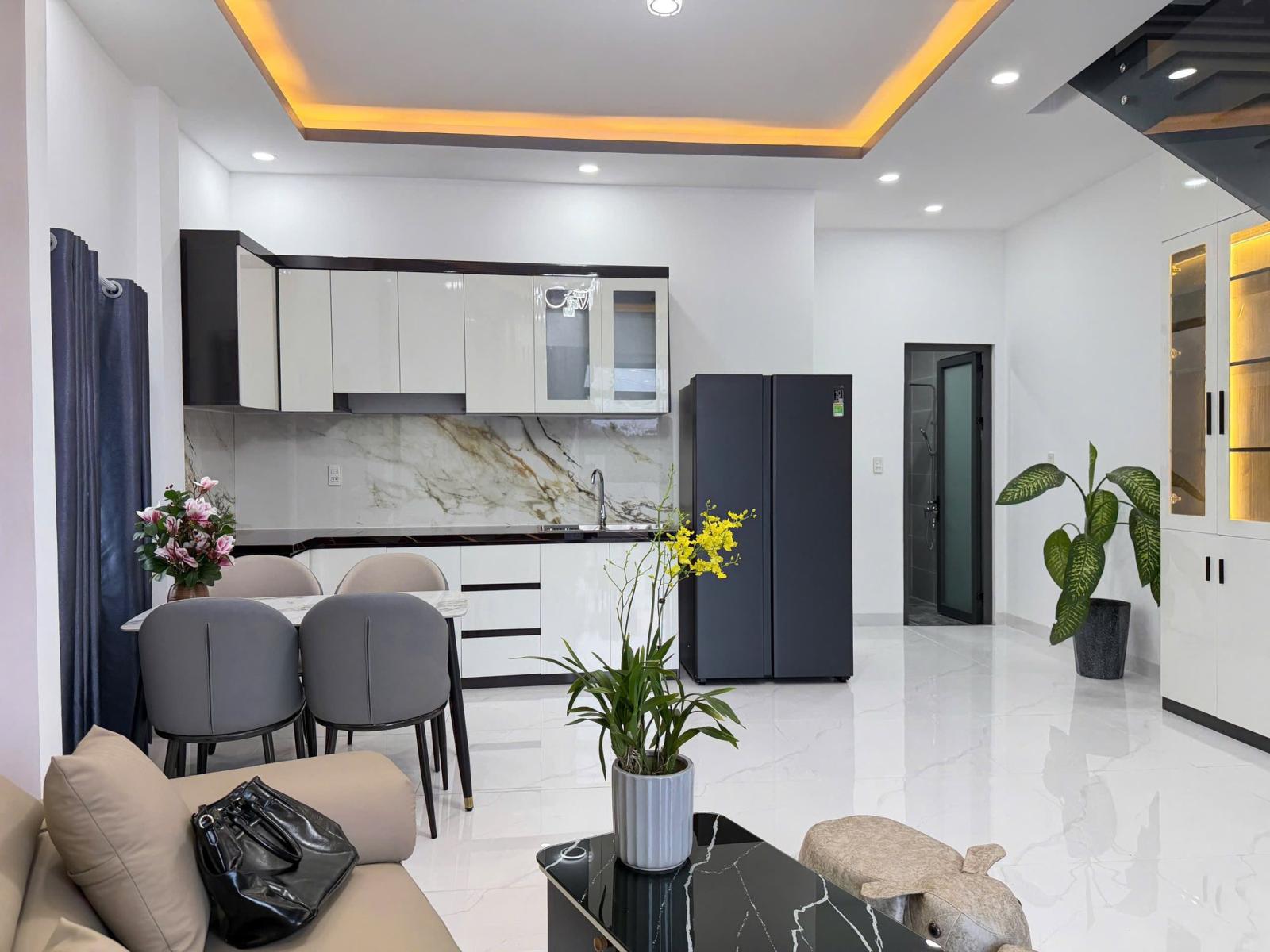 Bán căn nhà mặt đường Cây Duối xã Diên AN sân để được 2 -3 ô tô. Giá 2ty690 15980482