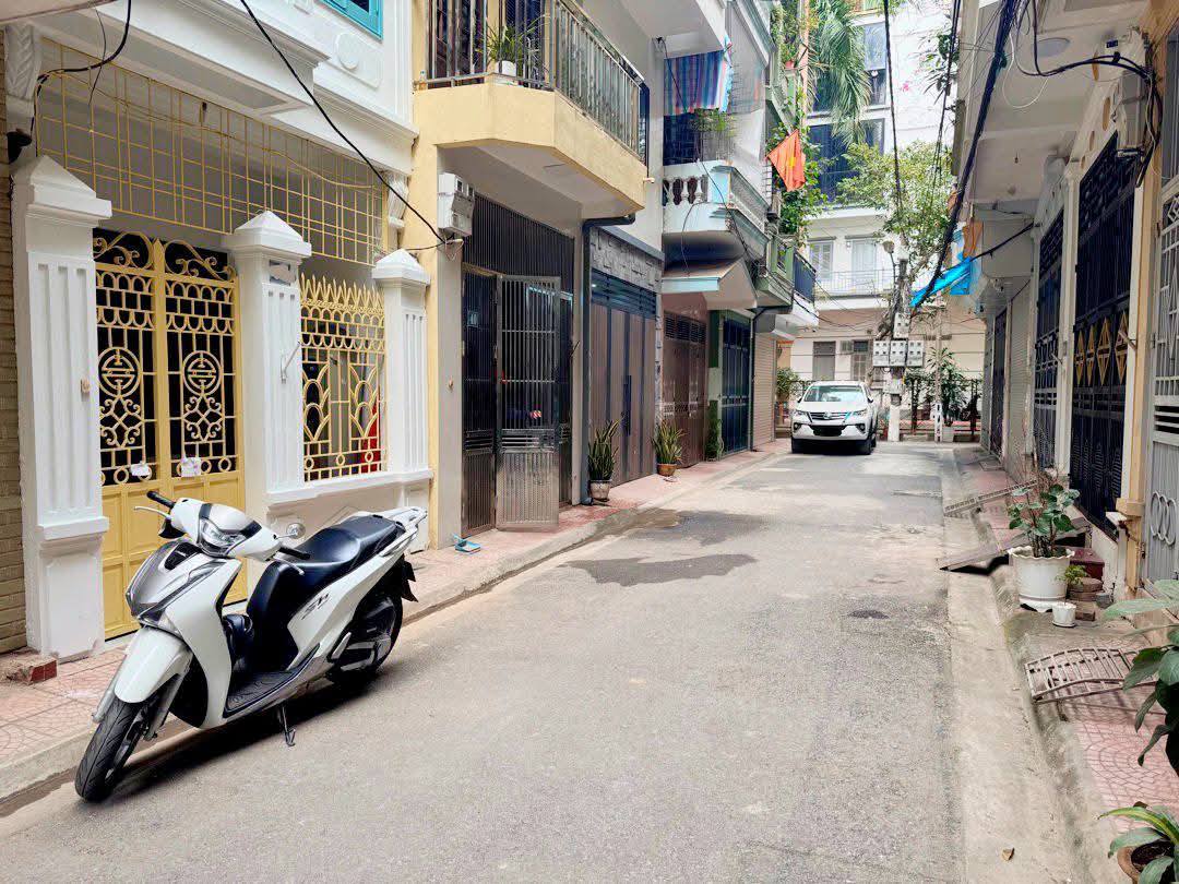 Bán nhà phân lô Láng Hạ, Đống Đa, vỉa hè ô tô dừng đỗ, kinh doanh, 45m, 5 tầng, 13.5 tỷ 15980489