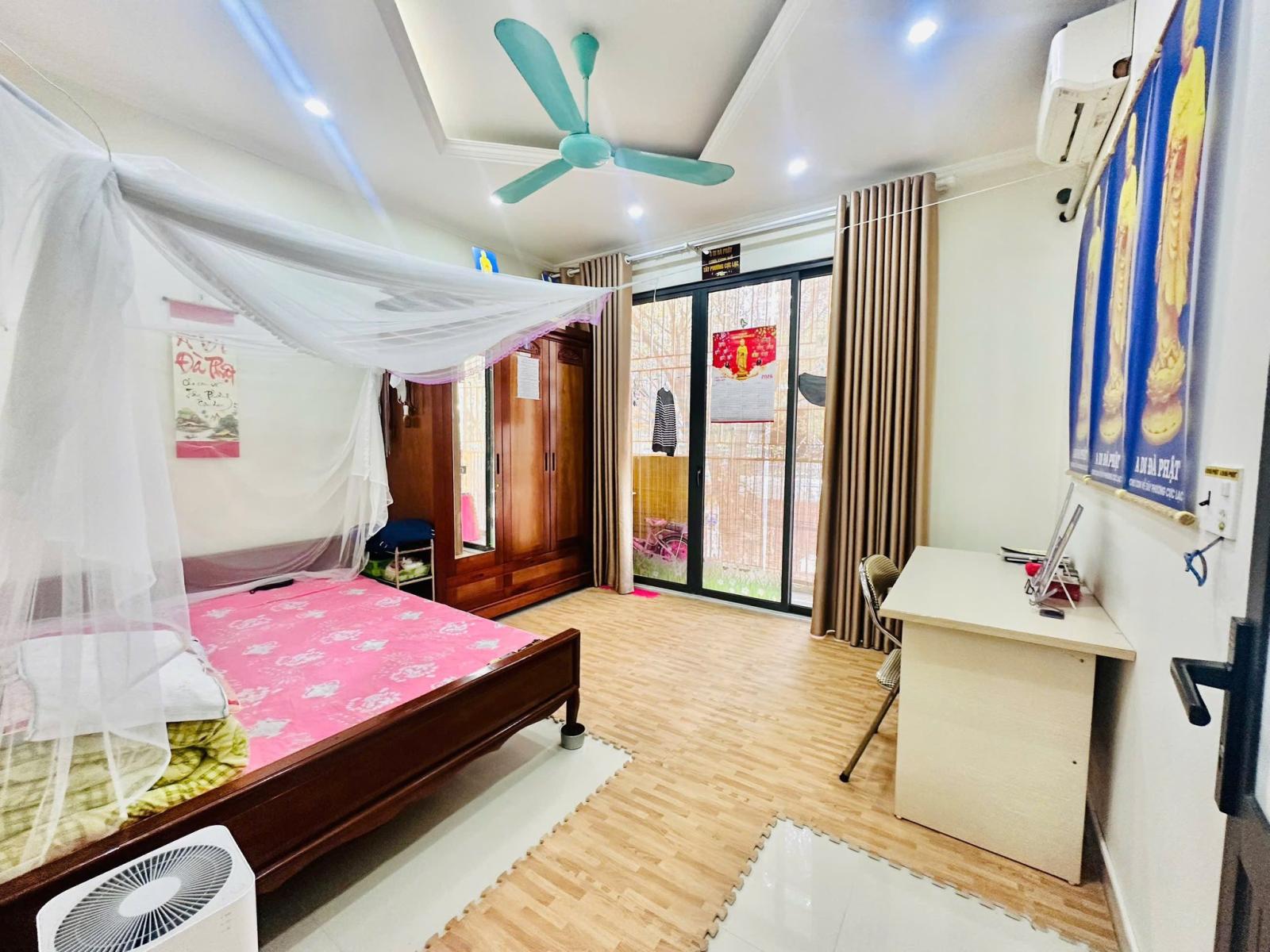 Bán nhà phân lô Láng Hạ, Đống Đa, vỉa hè ô tô dừng đỗ, kinh doanh, 45m, 5 tầng, 13.5 tỷ 15980489