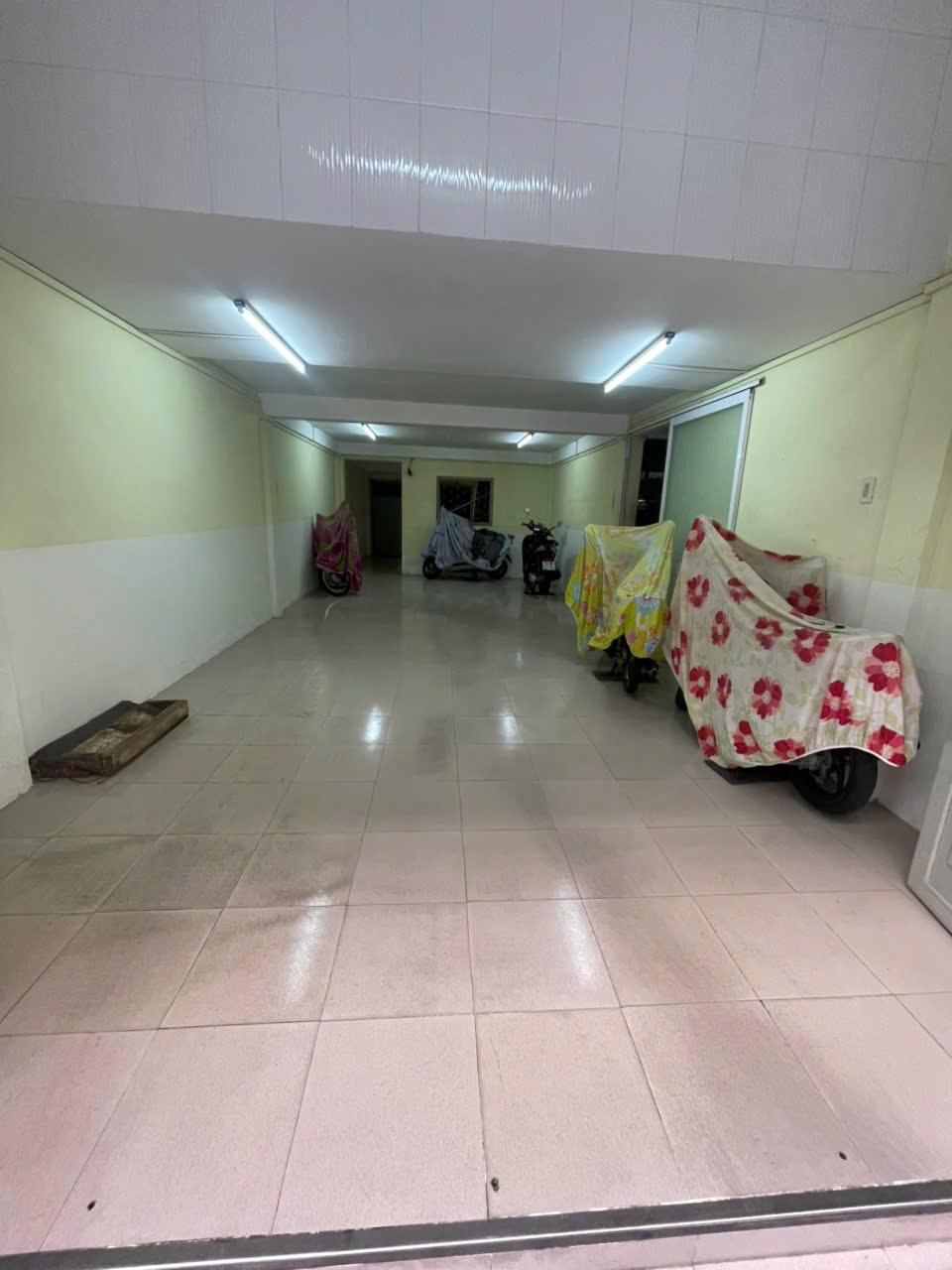 CHO THUÊ 2 NHÀ NGUYÊN CĂN LIỀN KỀ – DIỆN TÍCH LỚN – PHÙ HỢP Ở KẾT HỢP KINH DOANH 15980494