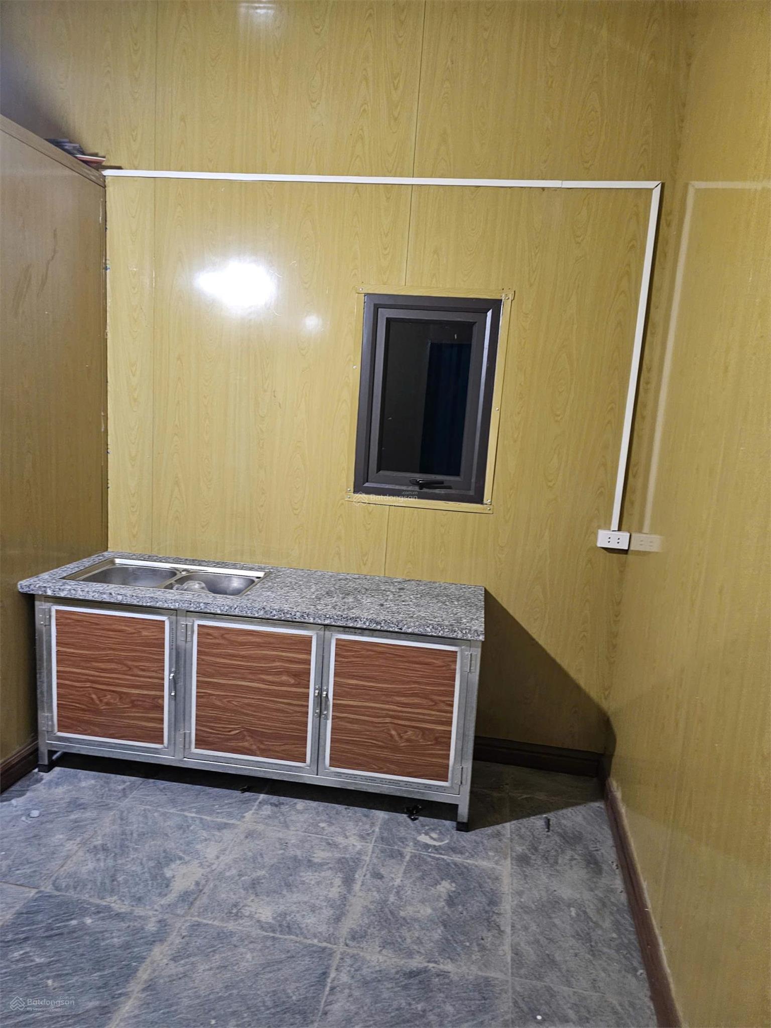 Cho thuê nhà ở 1 tầng -số 8/144c an dương vương (bến bạc) đường váo đền cô bơ 15980510