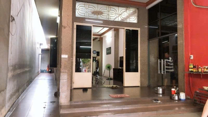 Bán nhà Mặt tiền Hoàng Hoa Thám -  gần Cộng Hòa, 6,5x29m, 3 tầng cũ, Sổ A4, 46,9 tỷ. 15980518