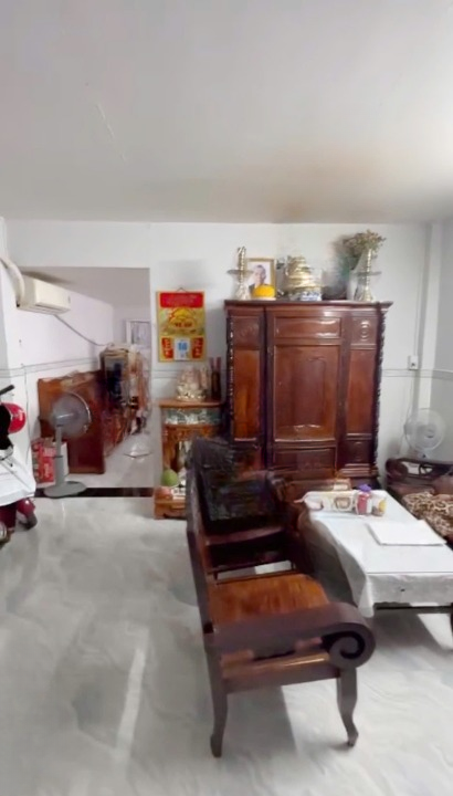 Nhà 1 lầu 4x13m cách MT Phạm Hùng 2 căn HXH P4Q8 15980532