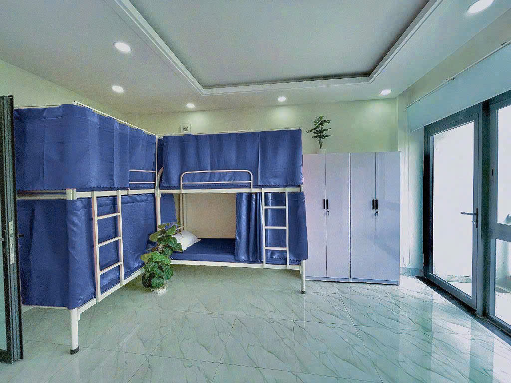 Cần 2 Nam ở ghép - phòng Ban công - đầy đủ nội thất Trong khu đô thị Vạn Phúc.Chỉ hơn 1tr/tháng
 15980533