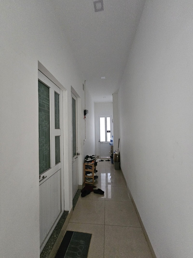 ► MT Man Thiện đường 7.5m gần Cổng Sân Bay, 96m2, 4 tầng, 8 phòng KD 15980557
