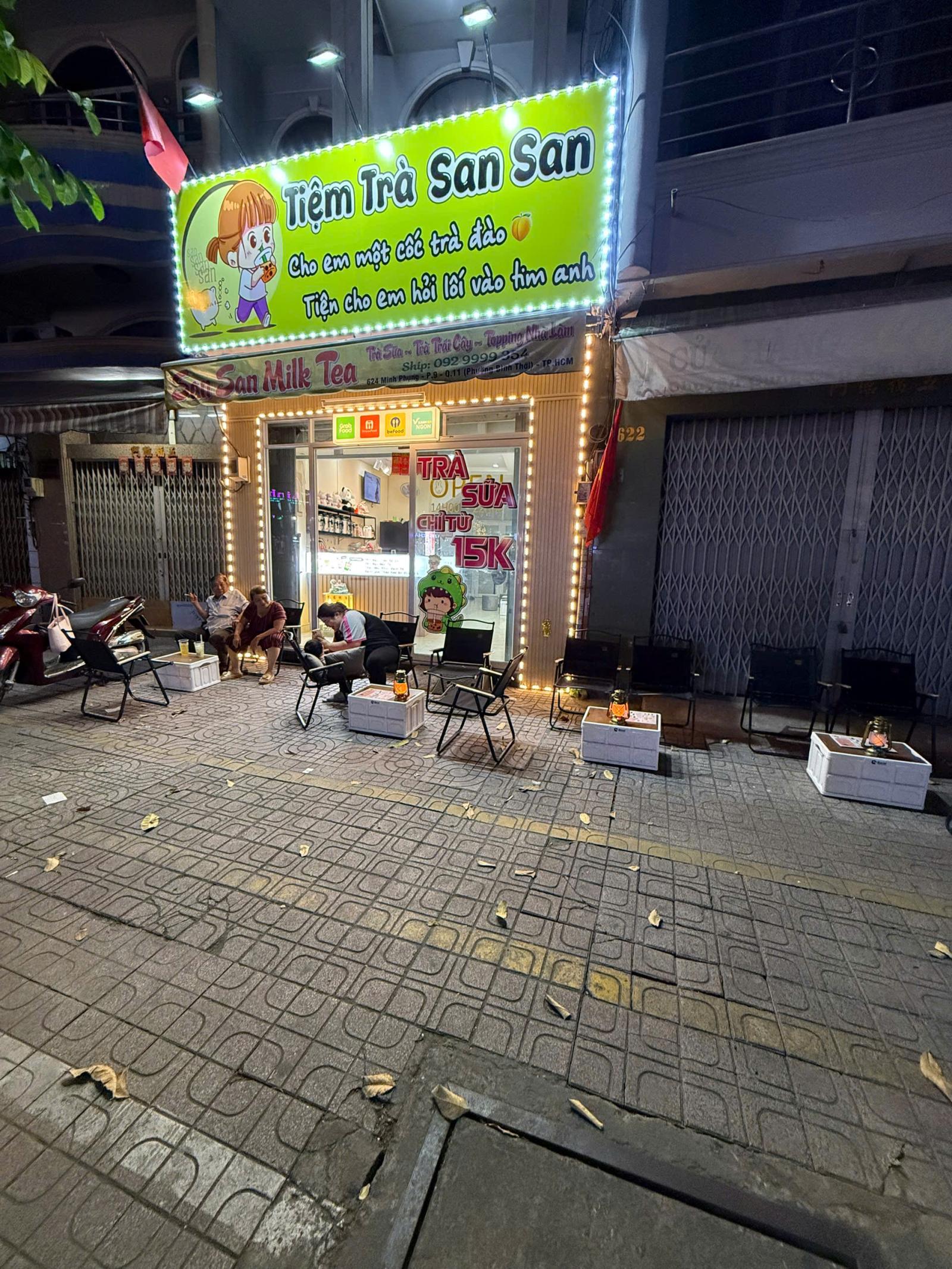 TUYỂN NHÂN VIÊN PHỤC VỤ – PHA CHẾ (KHÔNG PHÂN BIỆT GIỚI TÍNH). lương hấp dẫn 15980572